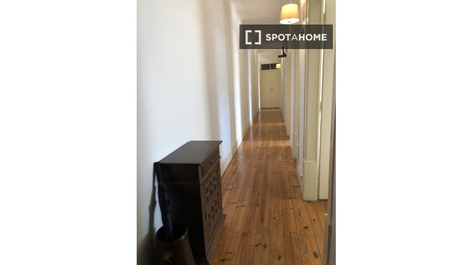 Apartment Coimbra, 4 beds — photo 20