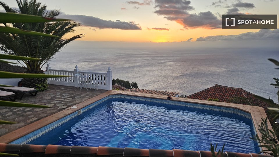 Apartment Santa_Cruz_De_Tenerife, 2 beds, 100m² — photo 5