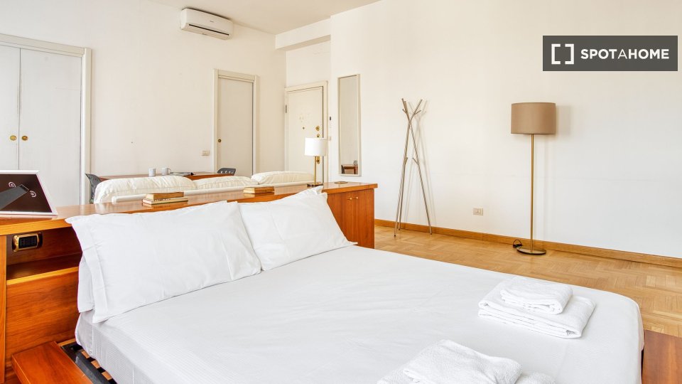 Apartment Milan, 1 bed, 53m² — photo 7