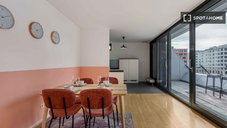 Double room Berlin, 4 beds, 123m² — photo 7