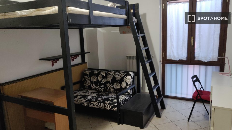 Double room Milan, 2 beds — photo 1