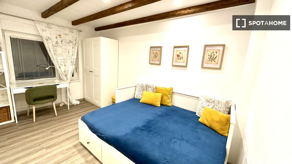 Double room Ljubljana, 3 beds, 86m² — photo 32