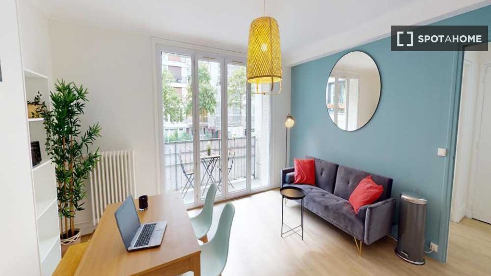 Double room Paris, 5 beds, 110m² — photo 2