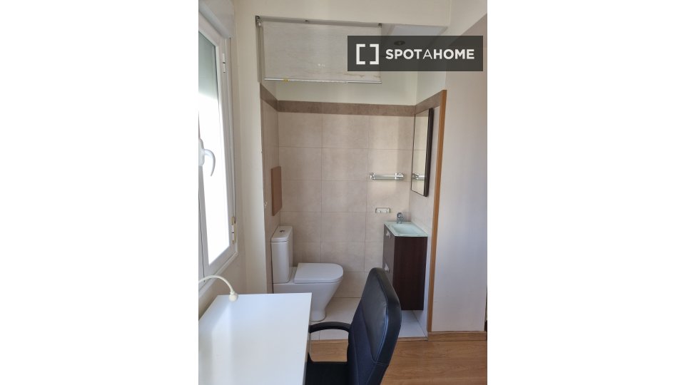 Double room Zaragoza, 4 beds, 136m² — photo 41
