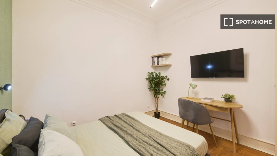 Double room Lisbon, 6 beds — photo 4