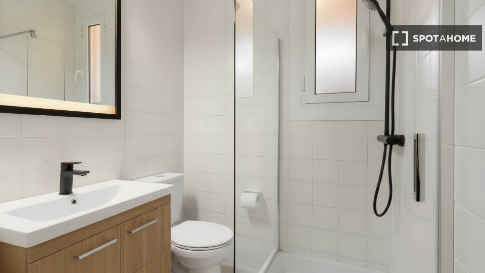 Apartment Barcelona, 3 beds, 82m² — photo 9