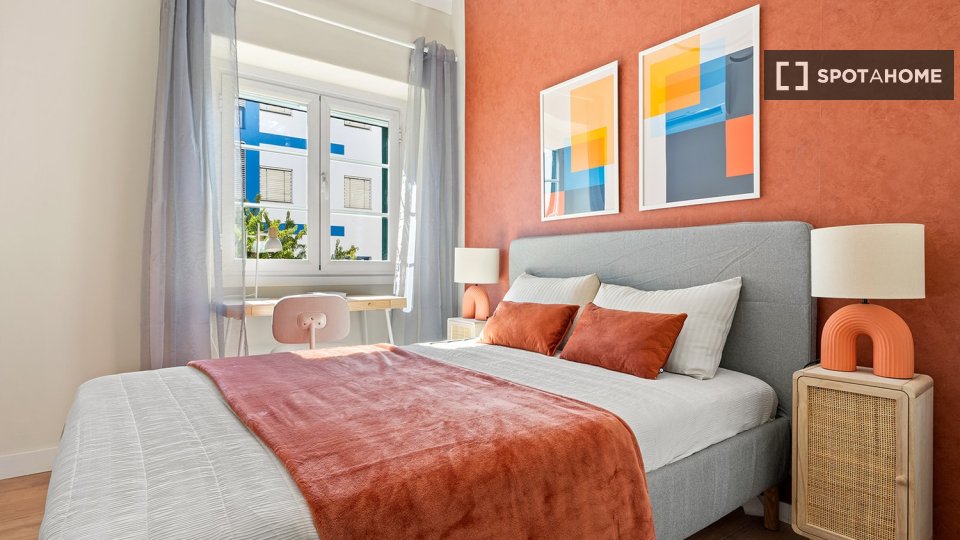 Double room Lisbon, 5 beds — photo 44