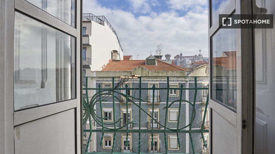 Double room Lisbon, 7 beds, 110m² — photo 42