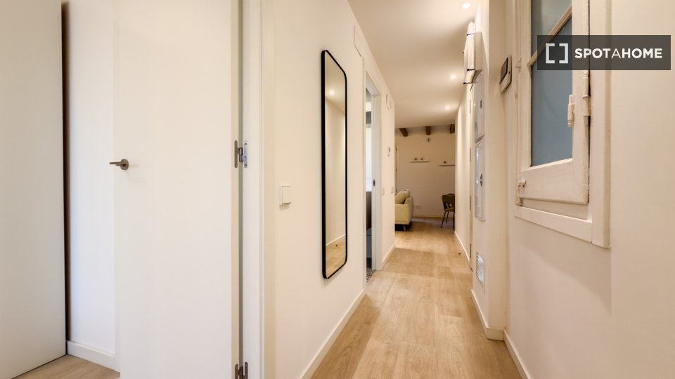Apartment Barcelona, 2 beds, 73m² — photo 22