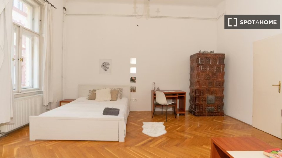 Double room Budapest, 4 beds — photo 10