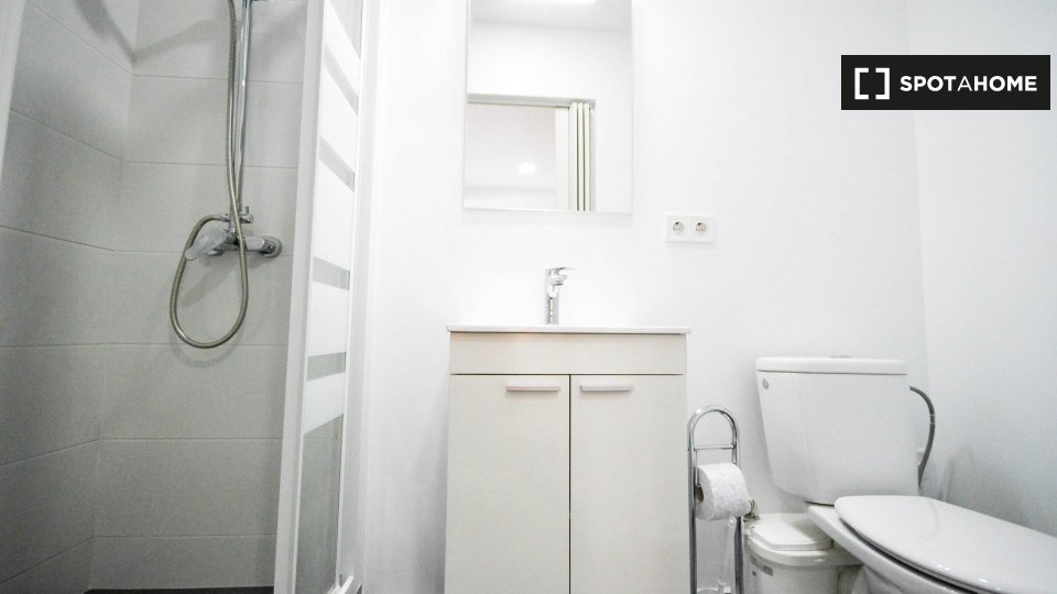 Double room Valencia, 5 beds — photo 8