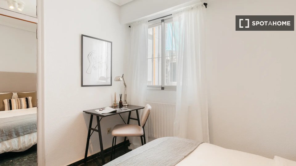 Double room Valencia, 6 beds — photo 2