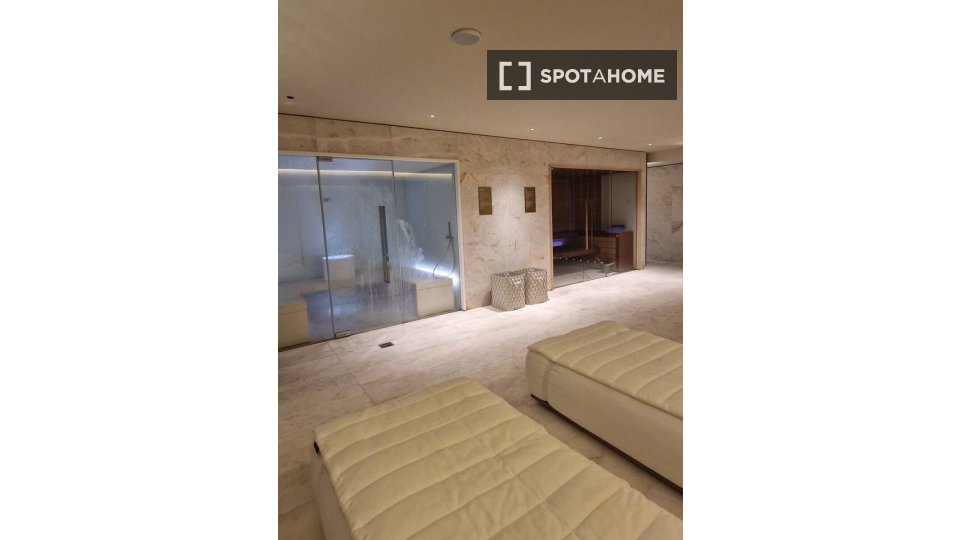 Apartment Lisbon, 1 bed — photo 12