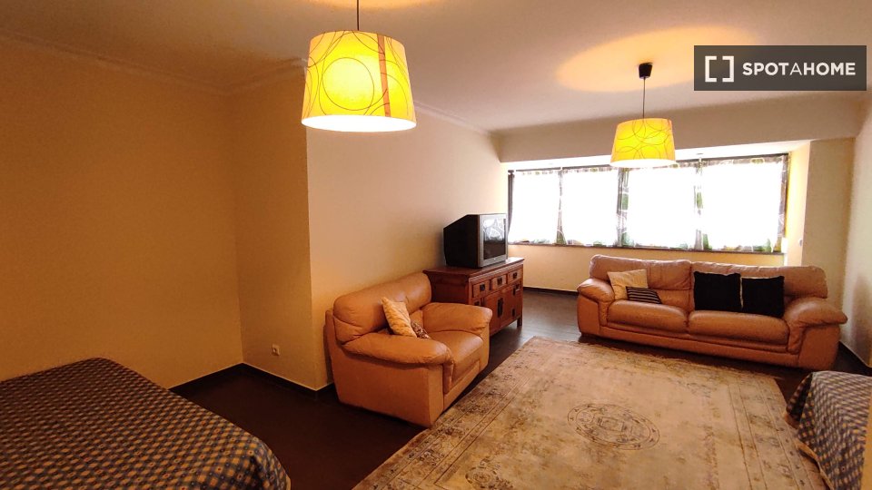 Double room Porto, 4 beds, 157m² — photo 1