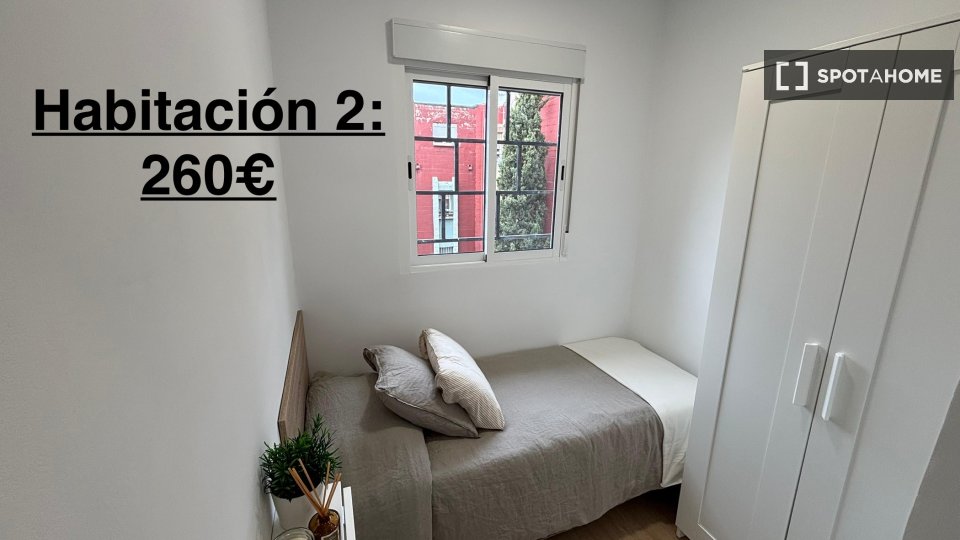 Double room Granada, 4 beds, 80m² — photo 10