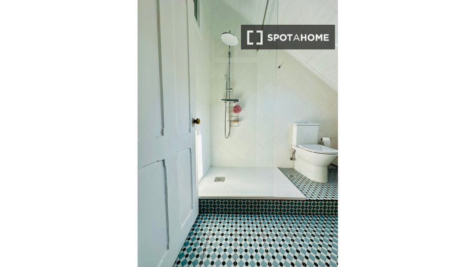 Apartment Lisbon, 2 beds, 70m² — photo 1
