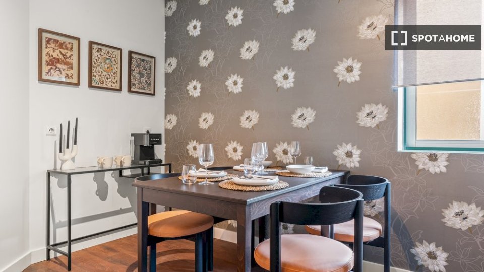 Apartment Lisbon, 1 bed — photo 18