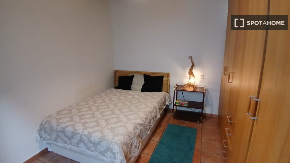 Double room Madrid, 2 beds — photo 1