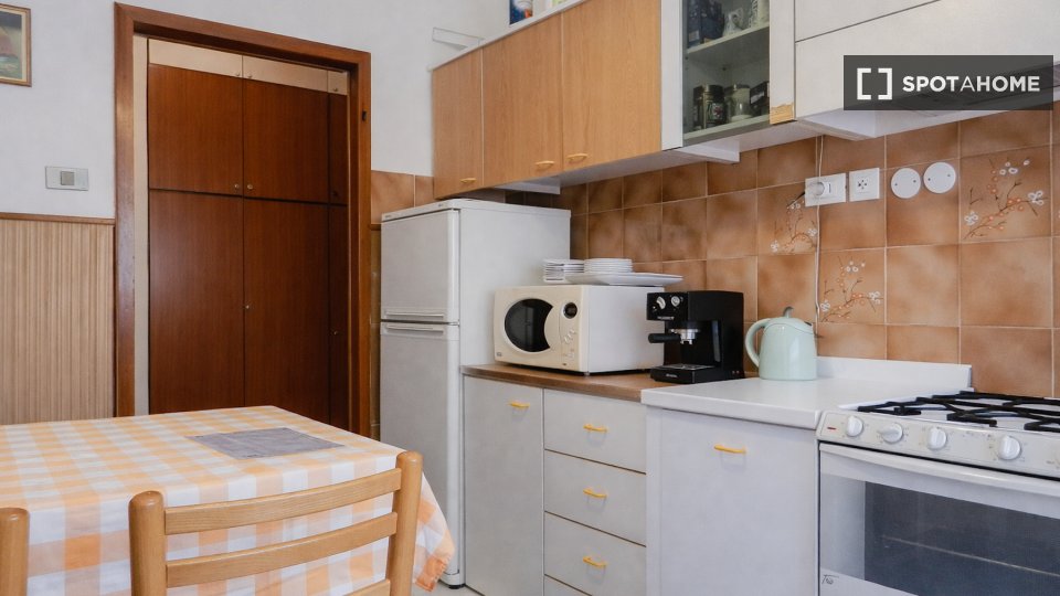 Double room Trento, 4 beds — photo 10
