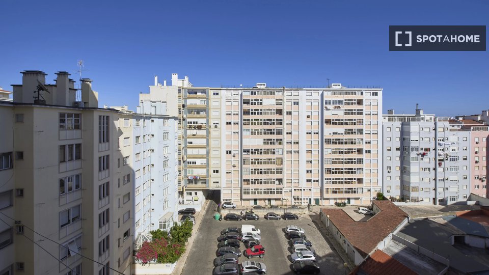 Double room Lisbon, 7 beds — photo 4