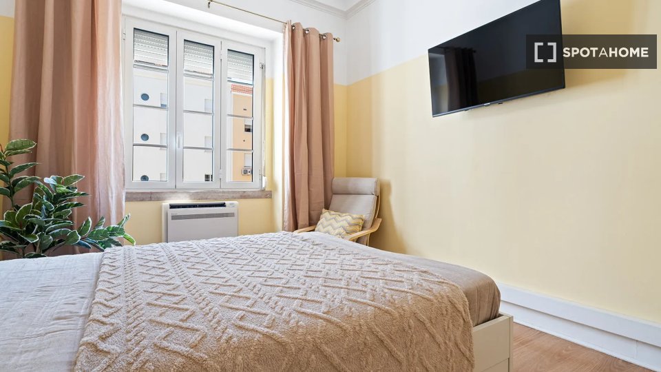 Double room Lisbon, 11 beds — photo 2