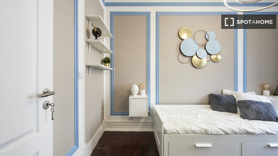 Double room Lisbon, 7 beds — photo 1