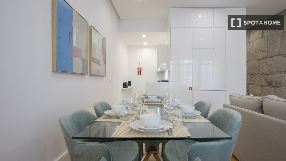 Apartment Porto, 2 beds, 110m² — photo 1