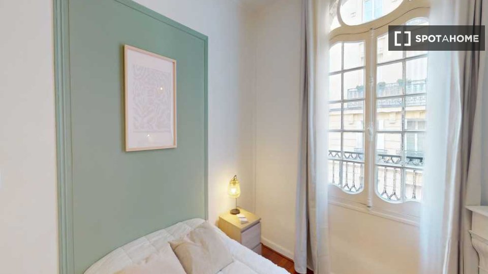 Double room Paris, 4 beds, 120m² — photo 23