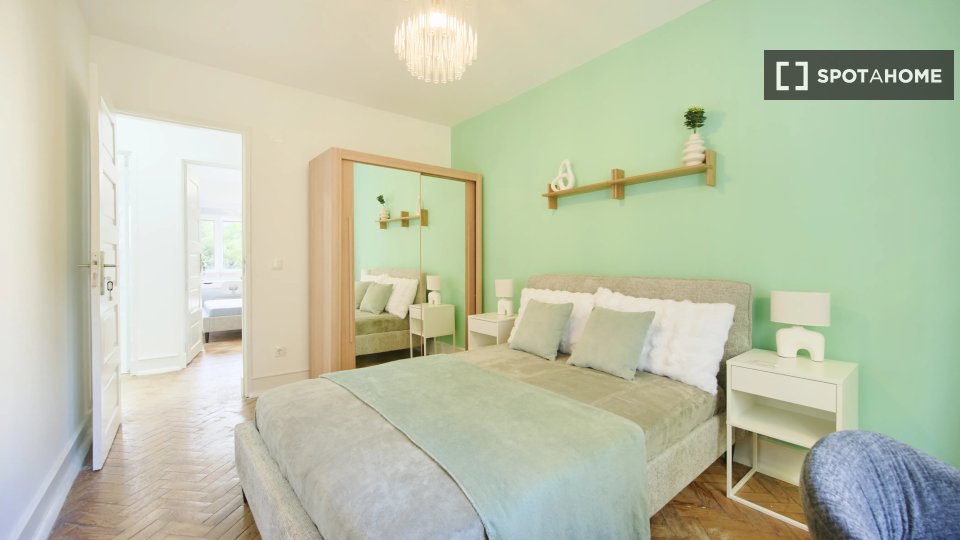 Double room Lisbon, 6 beds — photo 12