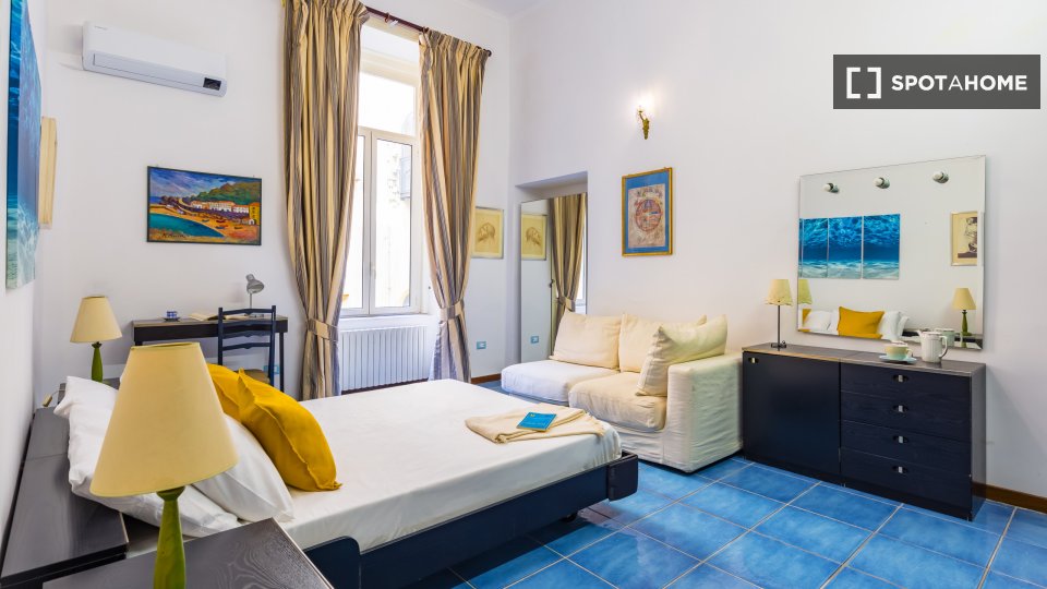 Apartment Naples, 2 beds — photo 10