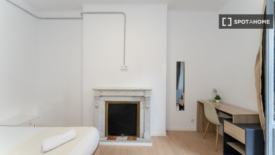Double room Madrid, 10 beds — photo 31
