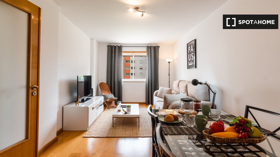 Apartment Lisbon, 1 bed, 76m² — photo 9