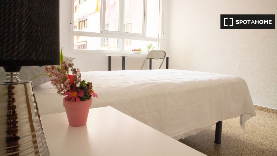 Double room Valencia, 4 beds — photo 3