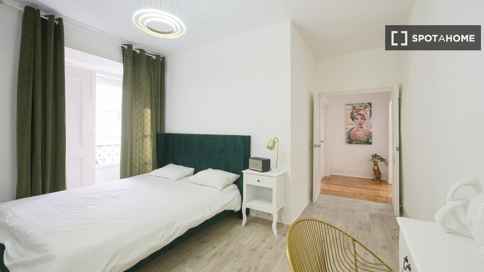 Double room Lisbon, 8 beds — photo 11