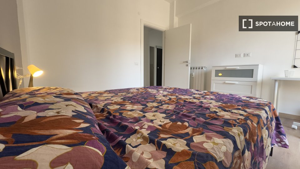 Double room Rome, 3 beds, 100m² — photo 40