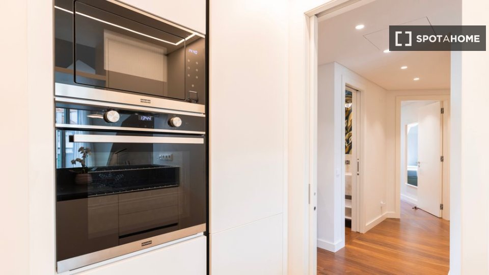 Apartment Lisbon, 2 beds — photo 16