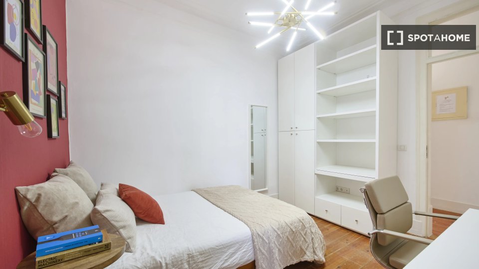Double room Lisbon, 6 beds — photo 13
