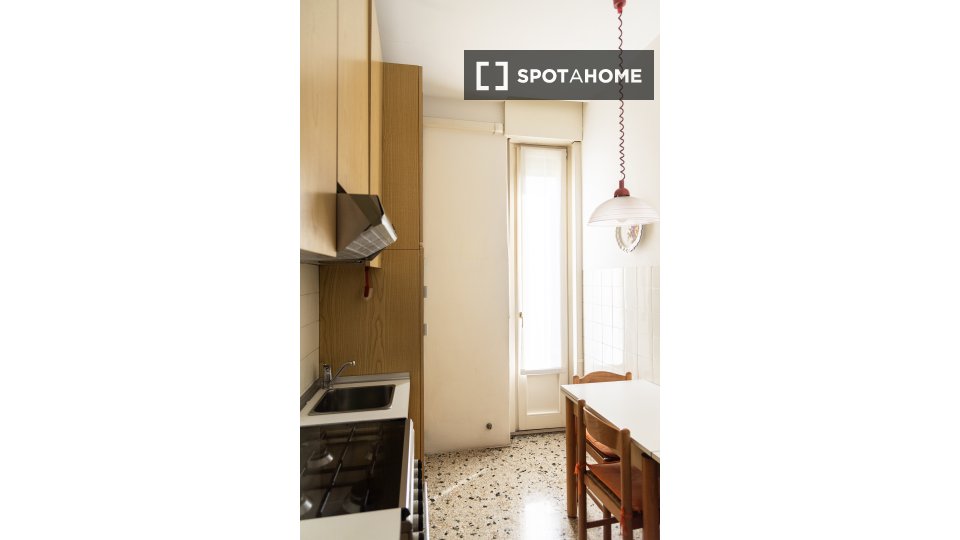 Apartment Milan, 1 bed, 60m² — photo 2