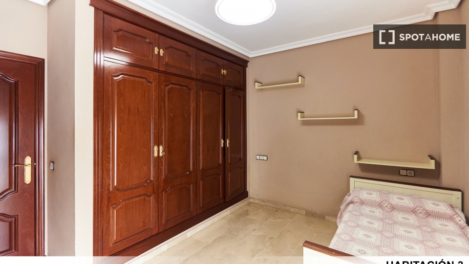 Double room Seville, 4 beds — photo 60
