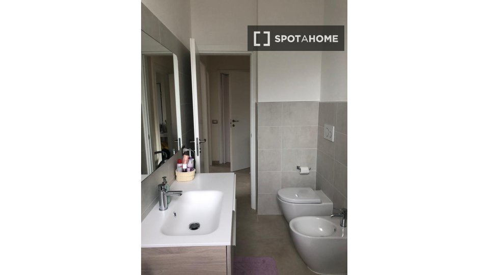 Double room Milan, 2 beds — photo 3