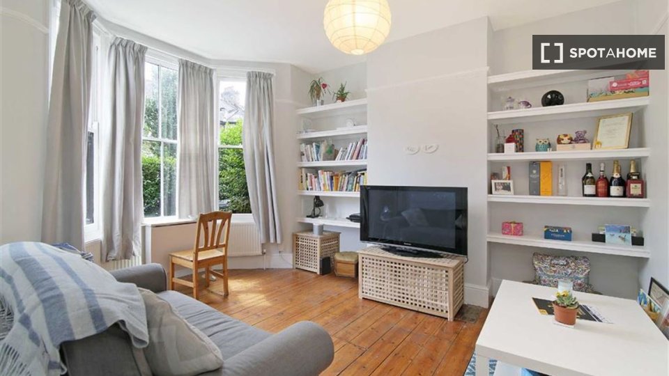 Apartment London, 1 bed, 52m² — photo 1