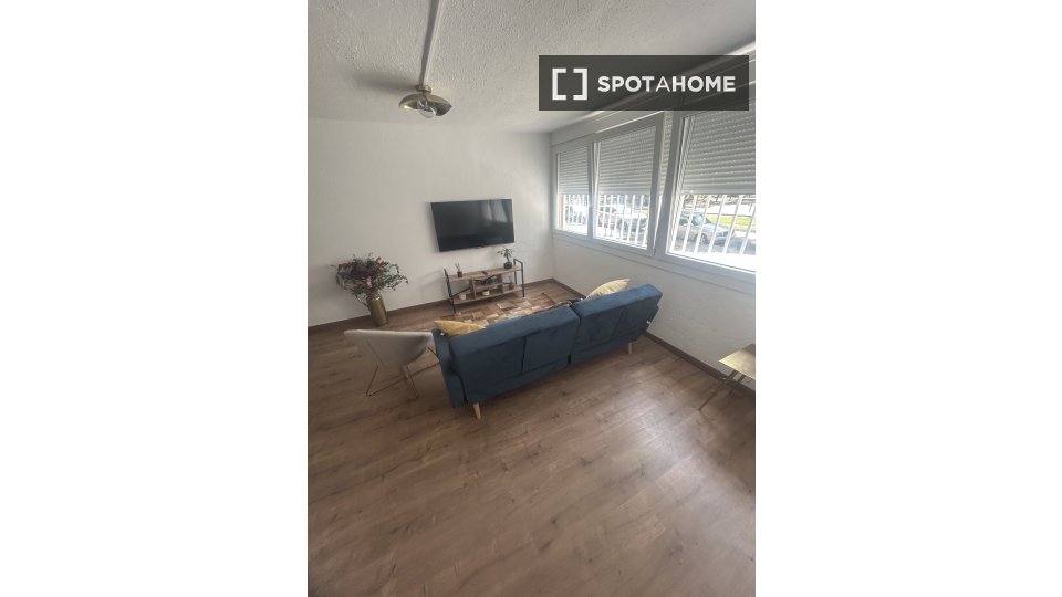 Double room Barcelona, 1 bed, 80m² — photo 5
