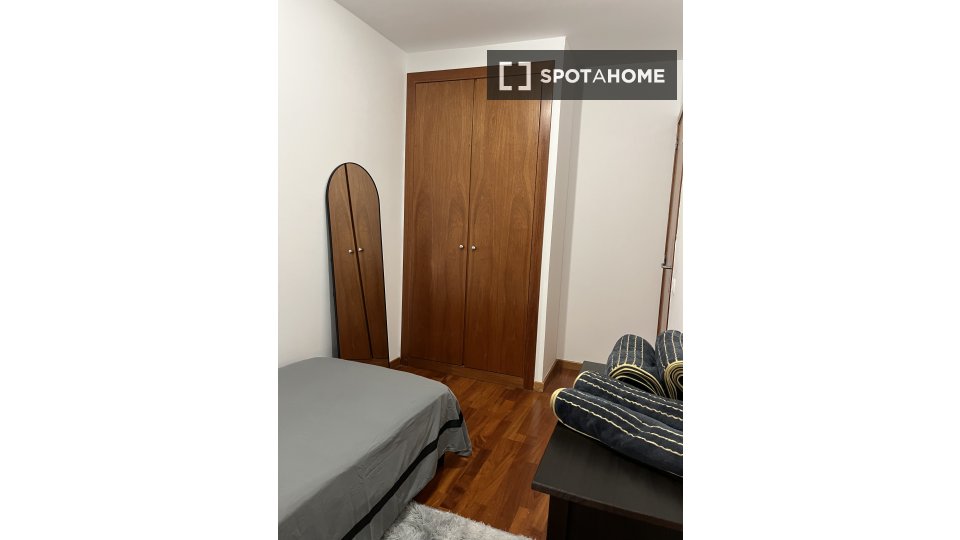 Double room Barcelona, 4 beds, 90m² — photo 8