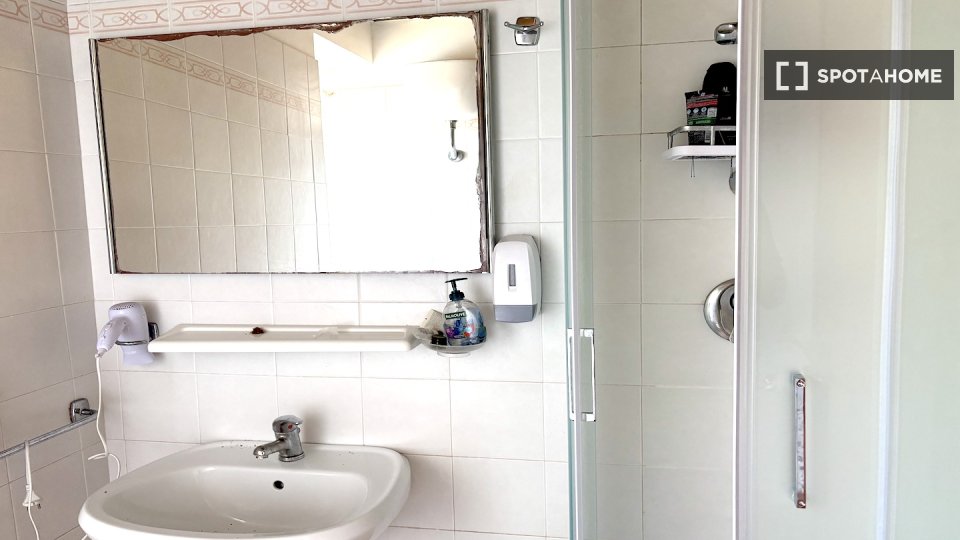 Double room Rome, 33 beds — photo 38