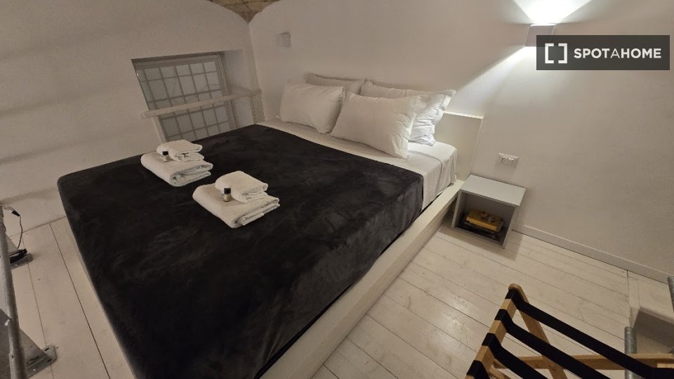 Apartment Rome, 1 bed — photo 2