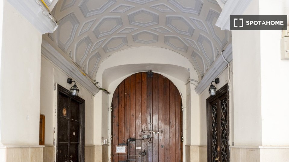 Apartment Naples, 2 beds — photo 10