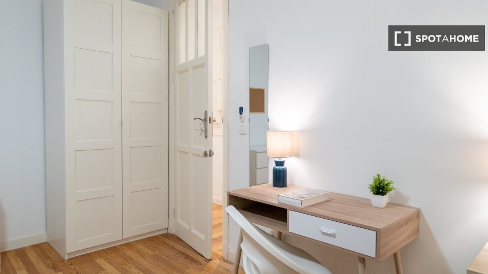 Double room Madrid, 4 beds — photo 2