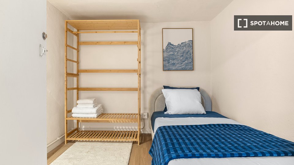 Apartment Lisbon, 1 bed — photo 31