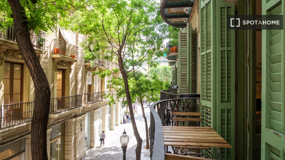 Double room Barcelona, 4 beds, 90m² — photo 9