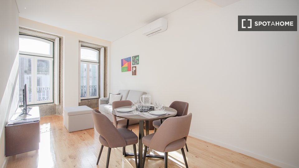 Apartment Porto, 1 bed, 52m² — photo 17